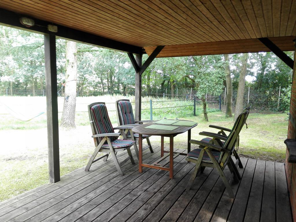 Ferienhaus Am Waldchen Villa Uelsen Exterior photo
